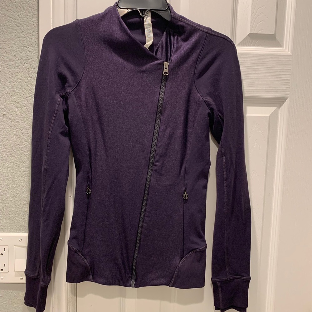 Lulu Zip Pullover size 4